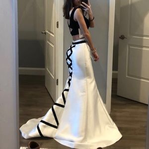 Ellie Wilde prom dress! Never worn!